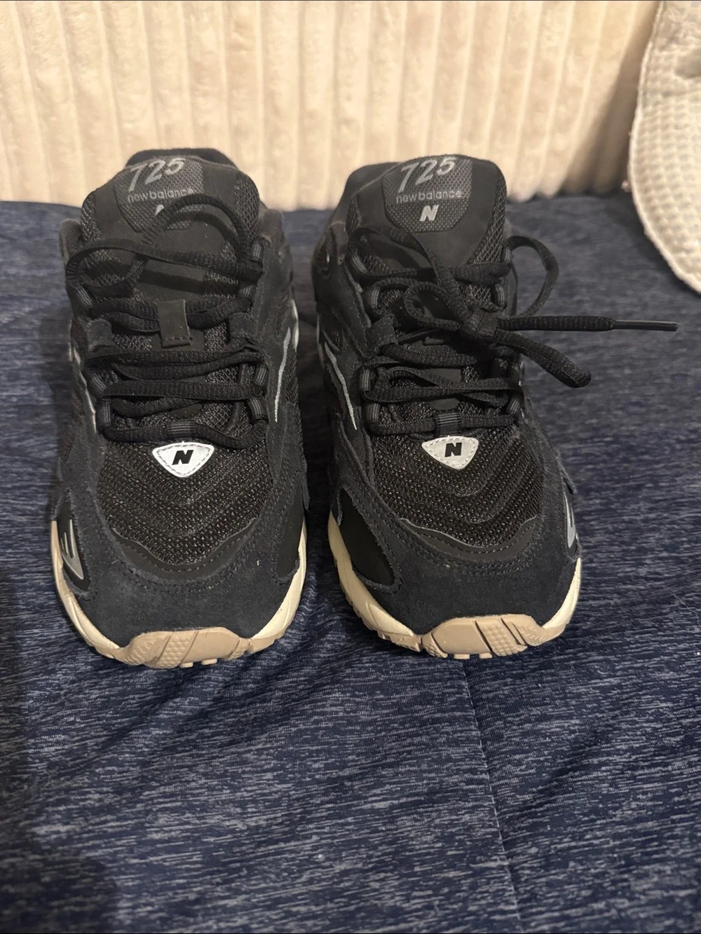 New Balance Kids Black & Cream Athletic Sneakers